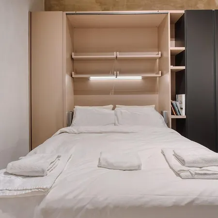 Apartment Brerart Maison